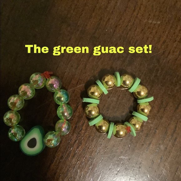 This is two green rings! - Picture 1 of 2